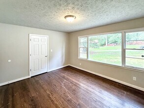 1317 5 Mile Rd in Birmingham, AL - Building Photo - Building Photo