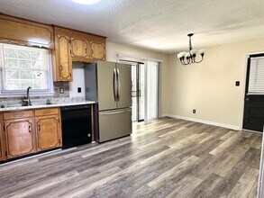 246 Azalea Dr in Spring Lake, NC - Building Photo - Building Photo