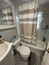 993 Massachusetts Ave, Unit 2 in Lexington, MA - Building Photo - Building Photo