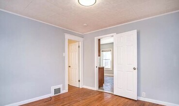 28 Moreland St in Somerville, MA - Building Photo - Building Photo