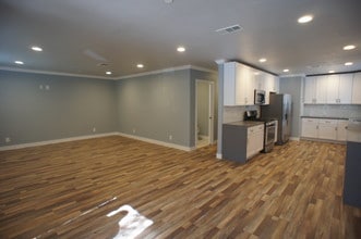 9063 Cattaraugus Ave in Los Angeles, CA - Foto de edificio - Building Photo