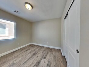 2763 Bridleton Ave in North Las Vegas, NV - Building Photo - Building Photo