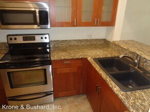 7932 Mission Center Ct in San Diego, CA - Building Photo - Building Photo