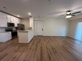 750 Windsor court in Branson, MO - Building Photo