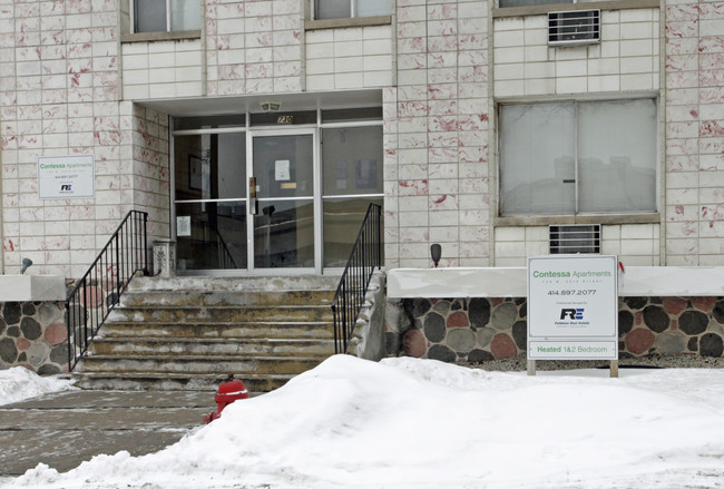 Contessa Apartments in Milwaukee, WI - Foto de edificio - Building Photo