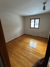 4902 Brookview Rd in Rockford, IL - Foto de edificio - Building Photo