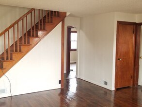 2028 E South St in Jackson, MI - Building Photo - Building Photo