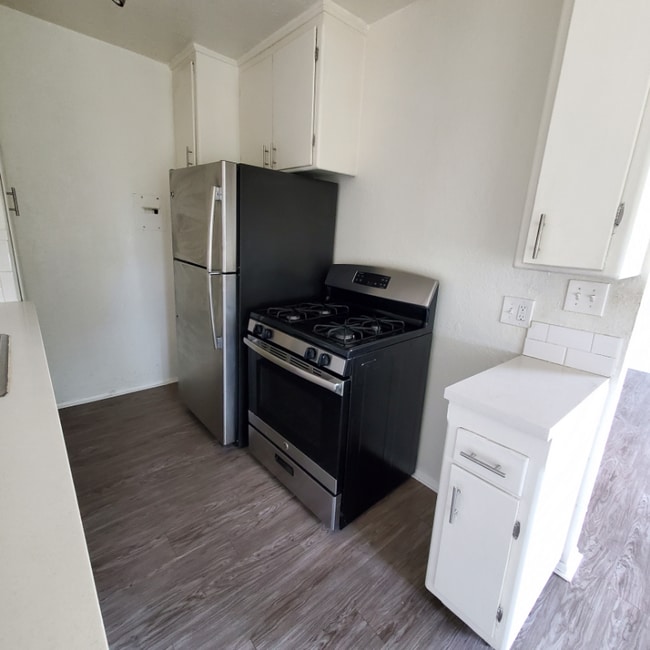 4847 W Slauson Ave in Los Angeles, CA - Building Photo - Building Photo