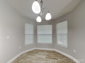 22404 Cheryl Ave in Port Charlotte, FL - Foto de edificio - Building Photo