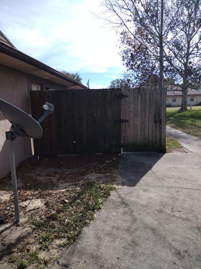 5080 SE 31st St, Unit #811 5080 SE 31 st Unit B in Ocala, FL - Building Photo - Building Photo