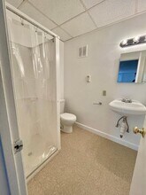 854 Beacon St, Unit 13 in Boston, MA - Foto de edificio - Building Photo