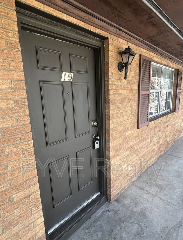 2021 Washington Pike, Unit Apt 19 in Knoxville, TN - Building Photo - Building Photo