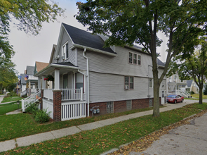 303 E Oklahoma Ave in Milwaukee, WI - Building Photo - Building Photo