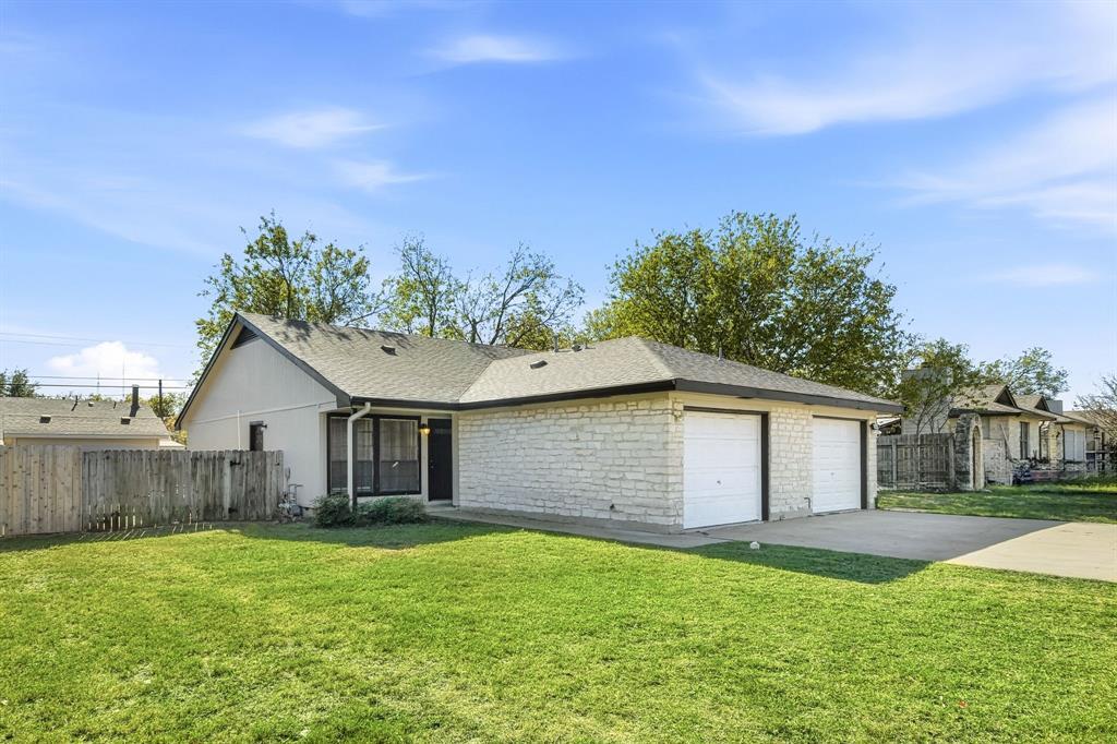 1005 Woodlief Trail in Round Rock, TX - Building Photo