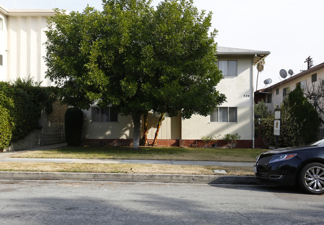 320 N Howard St in Glendale, CA - Building Photo - Building Photo