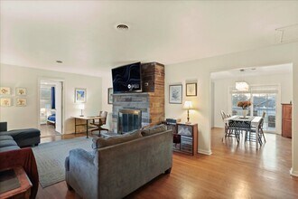 13715 Dixie Dr, Unit Full Home in Hagerstown, MD - Foto de edificio - Building Photo