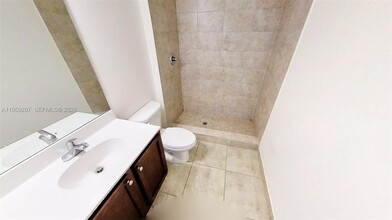 230 NW 109th Ave in Miami, FL - Building Photo - Building Photo