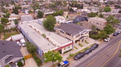 1030 Magnolia Ave in Long Beach, CA - Building Photo - Building Photo