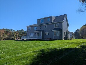 2 Quinn Rd in Marlborough, MA - Building Photo - Building Photo