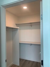 680 Quayside Dr in New Westminster, BC - Building Photo - Building Photo