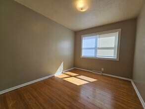 2058 Larry Dr NE in Cedar Rapids, IA - Building Photo - Building Photo