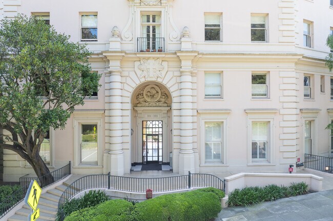 Park Hill Condominium in San Francisco, CA - Foto de edificio - Building Photo