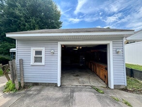5639 Glasgow Rd in Sylvania, OH - Building Photo - Building Photo