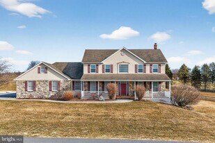 5289 PA-309 in Schnecksville, PA - Building Photo