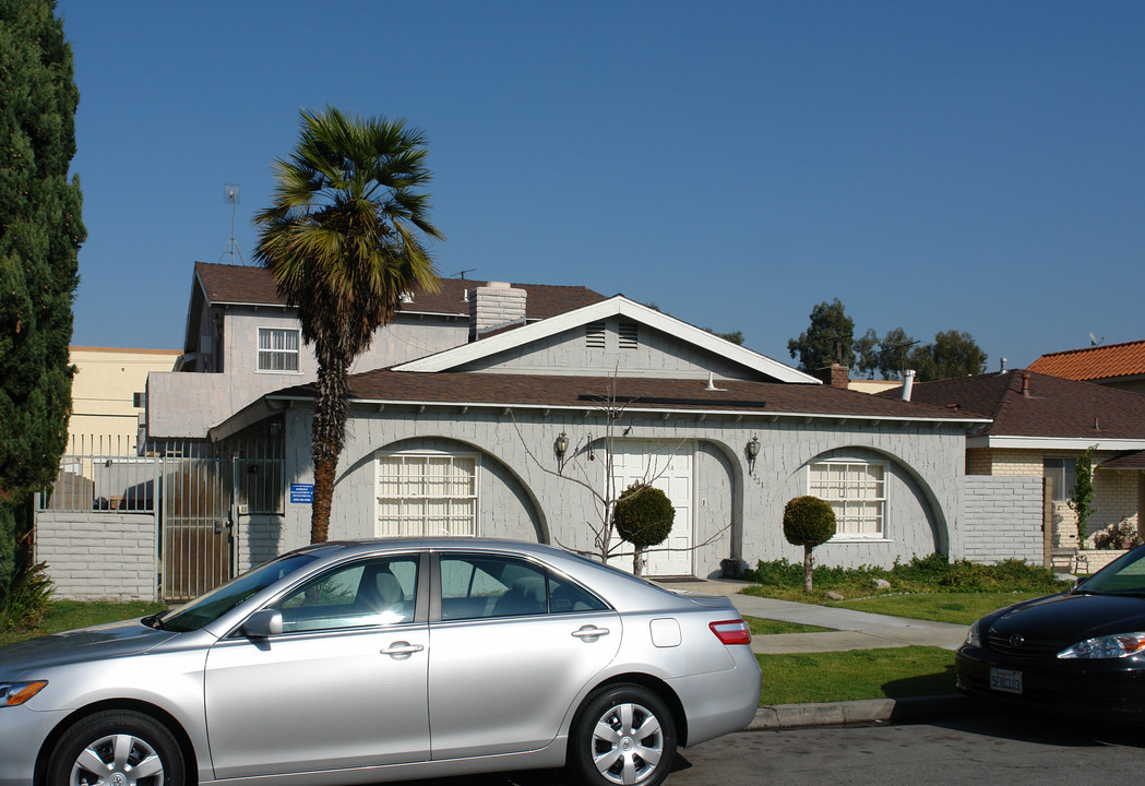 4331 Green Ave in Los Alamitos, CA - Building Photo