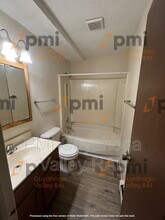 1566 Coventry St in Akron, OH - Building Photo - Building Photo