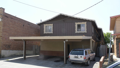 3524 Midvale Ave in Oakland, CA - Foto de edificio - Building Photo