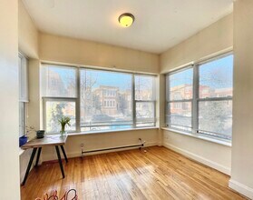 4831 N Sawyer Ave, Unit 01 in Chicago, IL - Foto de edificio - Building Photo