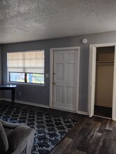 3215 Baird Ave in Lakeland, FL - Building Photo - Building Photo