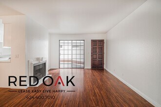 3281 Sawtelle Blvd in Los Angeles, CA - Building Photo - Building Photo