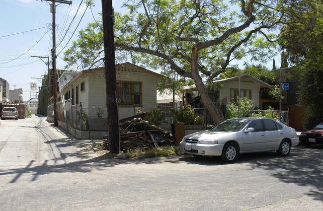 806 El Centro Ave in Los Angeles, CA - Building Photo - Building Photo