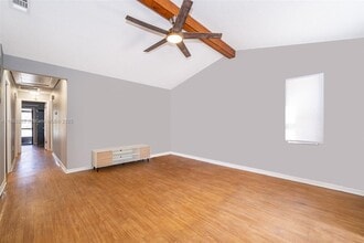 1306 Vine St in Leesburg, FL - Building Photo - Building Photo
