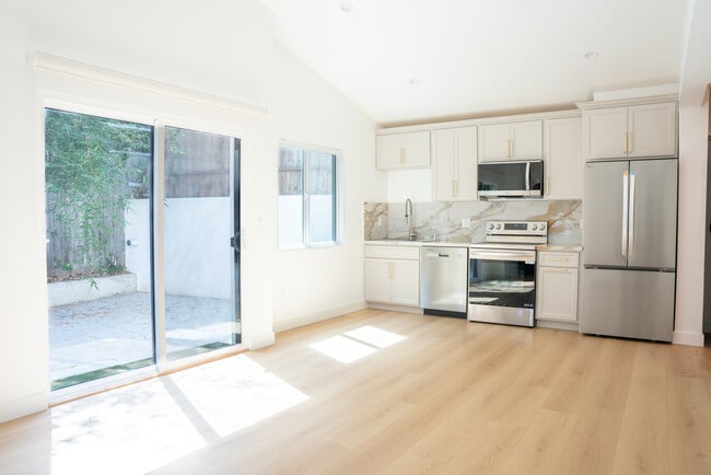 property at 3103 Motor Ave