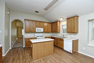104 Windmill Cir in Leander, TX - Building Photo - Building Photo