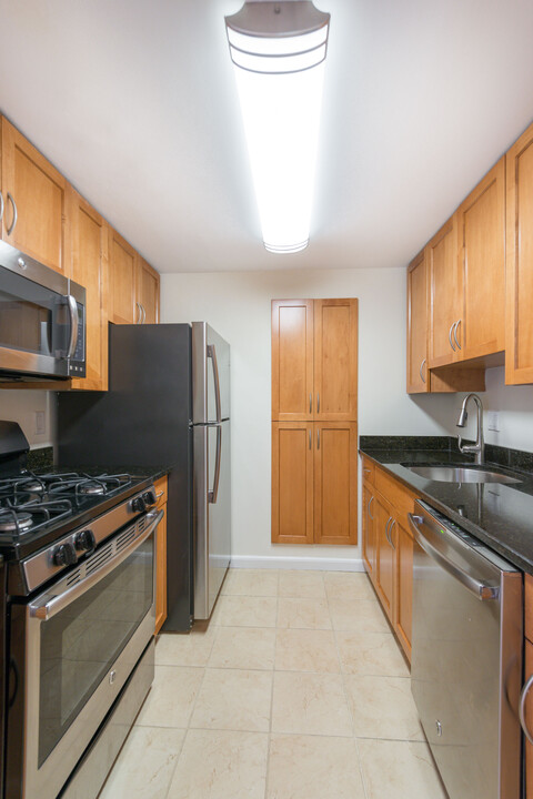 130 Sherman Rd, Unit 130 in Chestnut Hill, MA - Building Photo