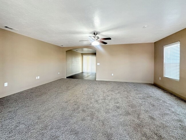 2549 Traditions Dr in Hobbs, NM - Building Photo - Building Photo