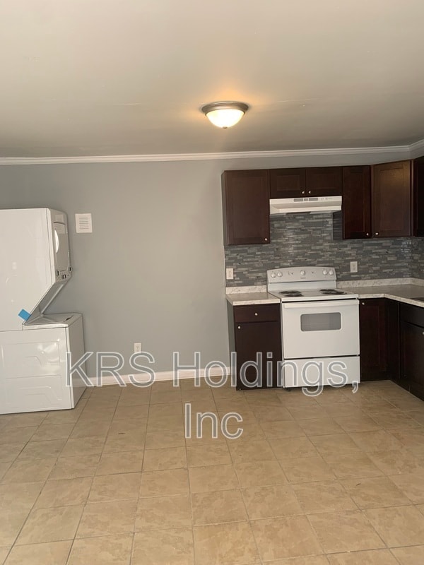 property at 2430 Alfalfa Ln
