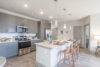 Solstice Morningside in Atlanta, GA - Foto de edificio - Interior Photo