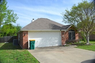 3011 Oaklawn Dr in Belton, TX - Building Photo - Building Photo
