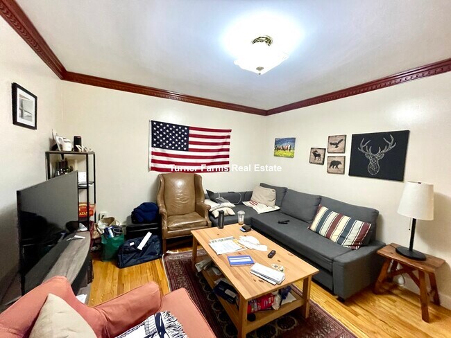 83 E Brookline St, Unit G in Boston, MA - Building Photo - Building Photo