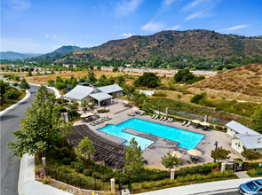 35775 Garrano Ln in Fallbrook, CA - Building Photo - Building Photo