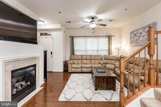 14213 St Germain Dr in Centreville, VA - Building Photo - Building Photo
