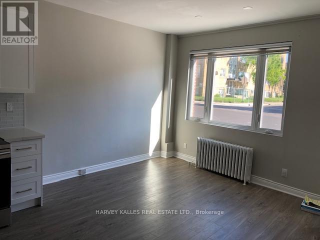 647-647 Vaughan Rd in Toronto, ON - Building Photo - Building Photo