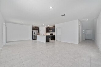 2201 Aquifer Ln in Davenport, FL - Building Photo - Building Photo