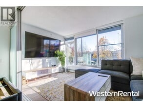 1783 Manitoba St in Vancouver, BC - Building Photo - Building Photo