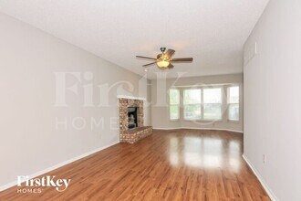 2742 Bromley Dr in O'Fallon, MO - Building Photo - Building Photo
